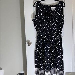 EUC black and white sleeveless polka dot dress.